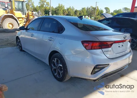 2019 Kia Forte Lxs z USA, uszkodzony, nr VIN 3KPF24AD4KE05878